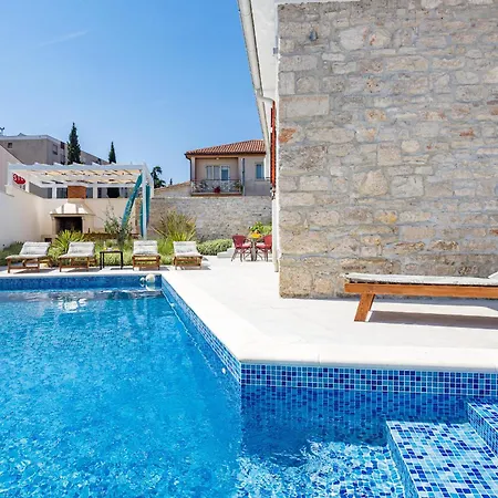 Stone Paradise Villa *